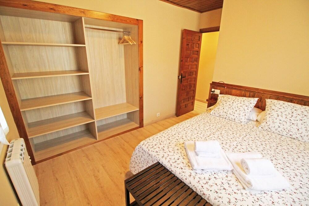 Snoe Apartamentos Mont Romies Plaza Salardú Eksteriør bilde