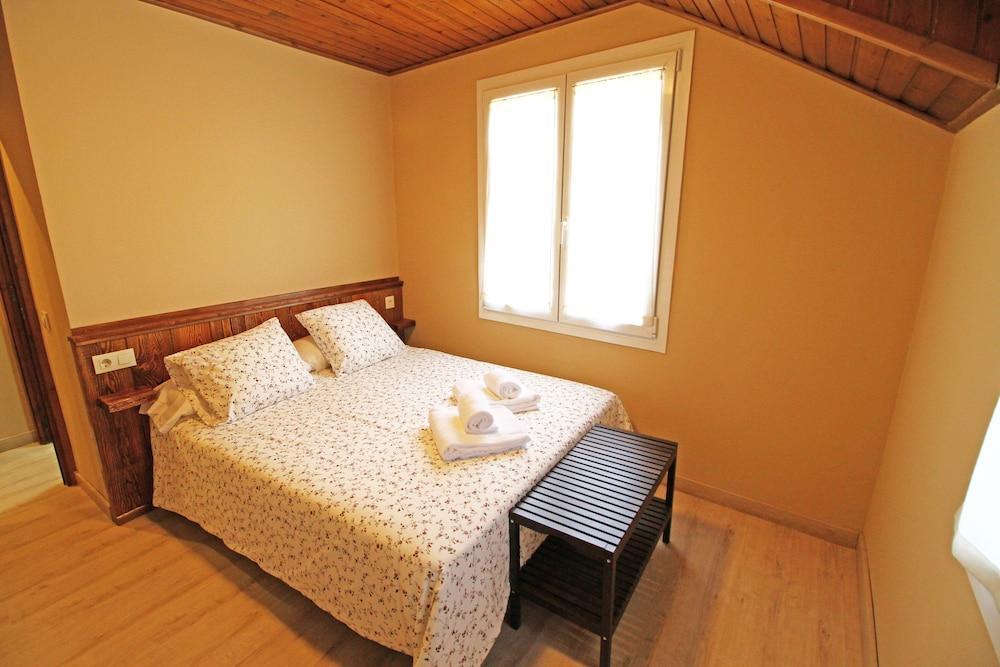 Snoe Apartamentos Mont Romies Plaza Salardú Eksteriør bilde